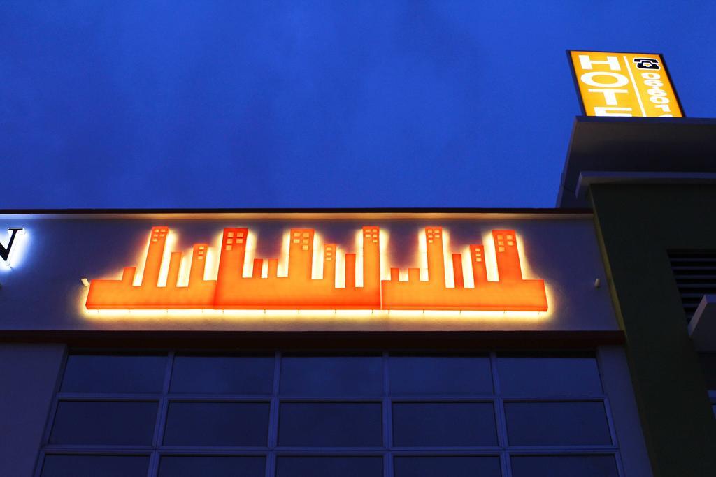 Uptown Hotel Seremban Exteriör bild